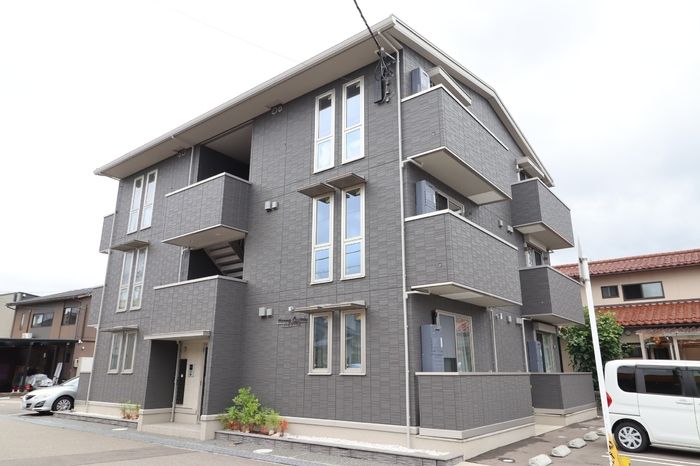 ブエナ・スエルテの外観画像