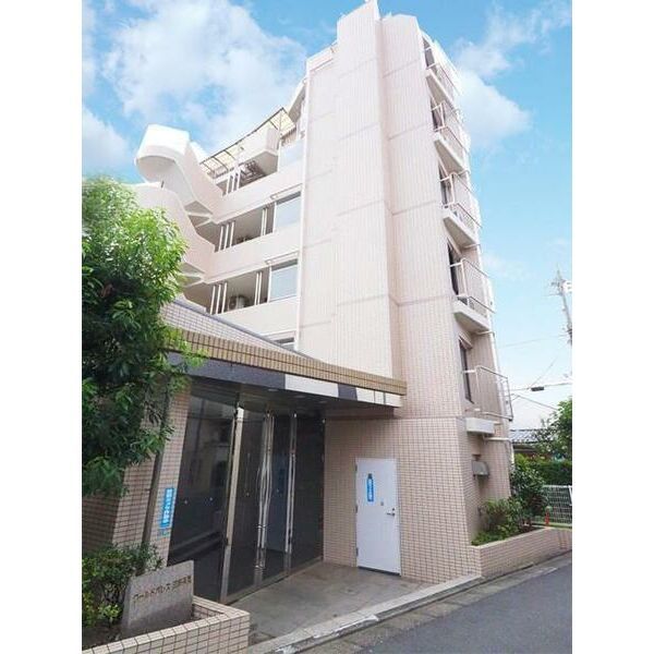 ワールドパレス三軒茶屋の外観画像