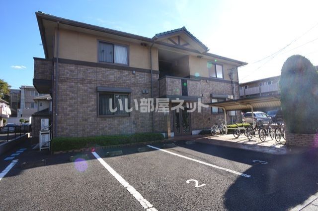 ウィスタリア Eの外観画像