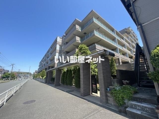 カームステージ青葉台の外観画像