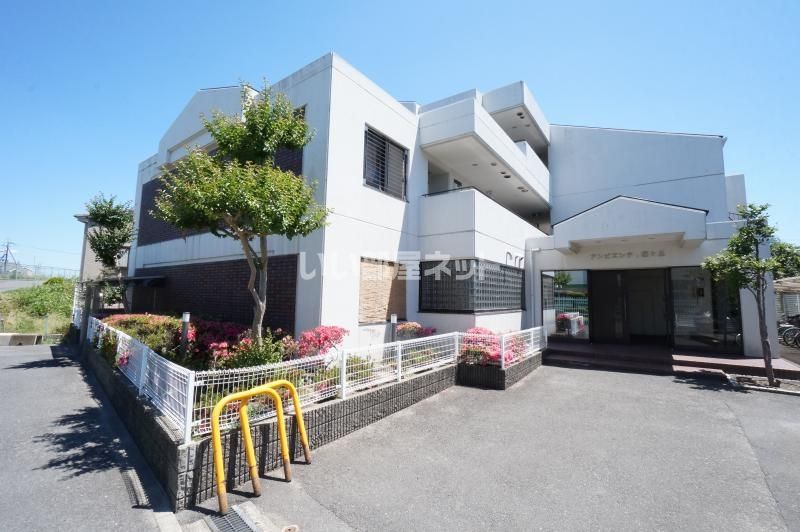 アンビエンテ桜ヶ丘の外観画像