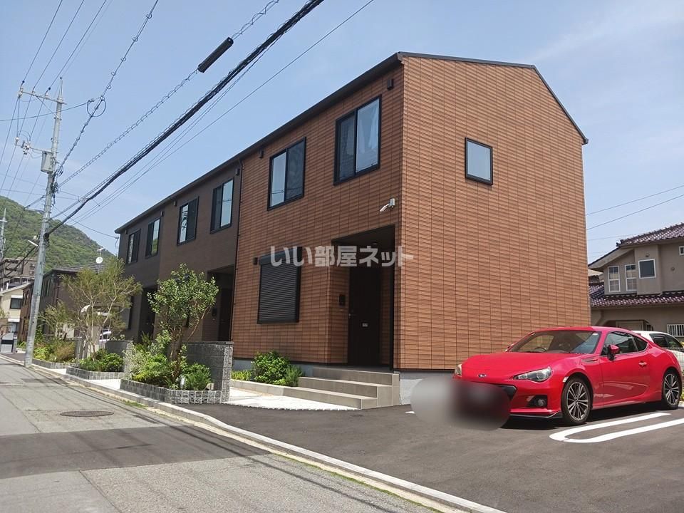 グランドール コルソB棟の外観画像