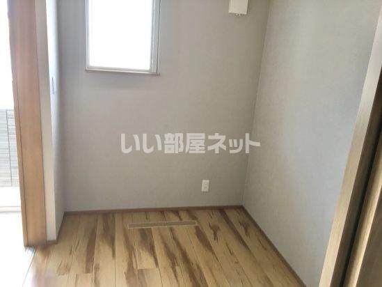ベッドルーム