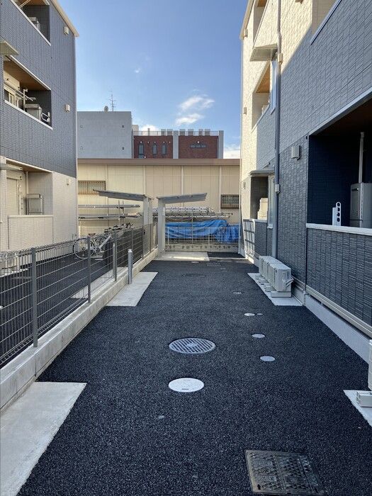 近くに施設あり