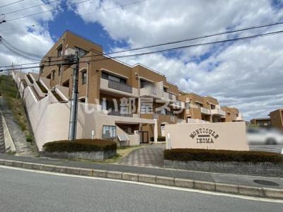 モンティキュール生駒の外観画像
