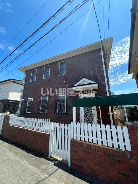 立川市栄町2丁目戸建の外観画像