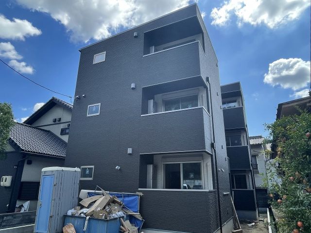 REGALEST 西崎本町(レガリスト ニシザキホンマチ)の外観画像