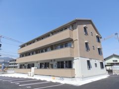 ウィルコート小郡三軒屋町 A棟の外観画像