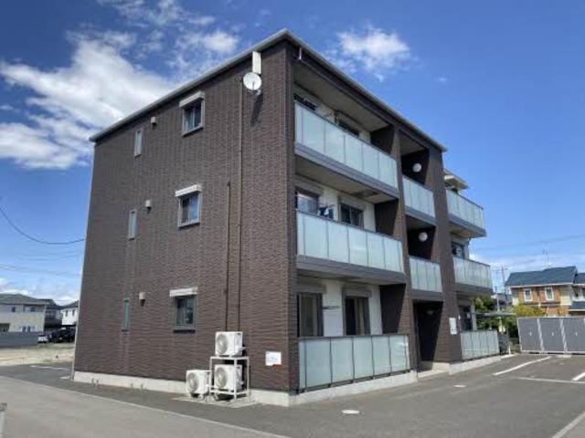 グランディス・エマの外観画像