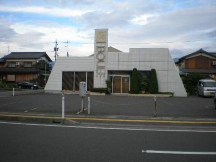 近くに施設あり