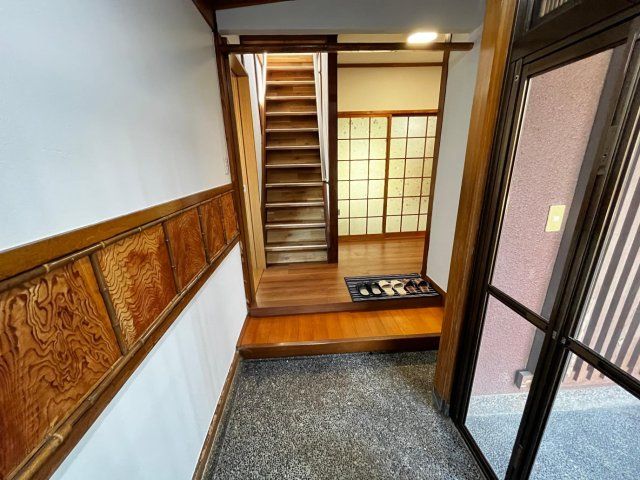 玄関