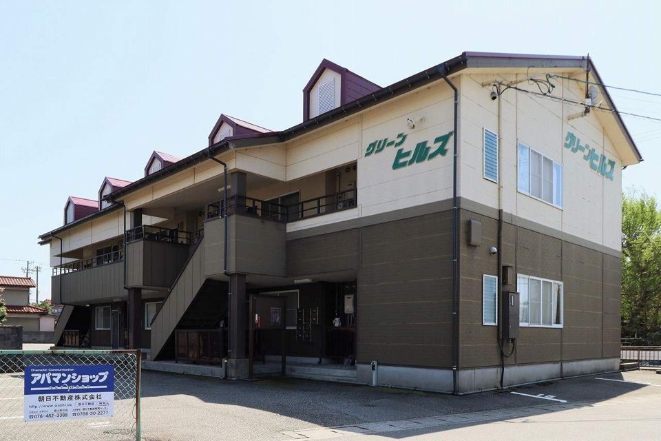 新富山口駅より徒歩4分 築30年4ヶ月 2階建の賃貸物件