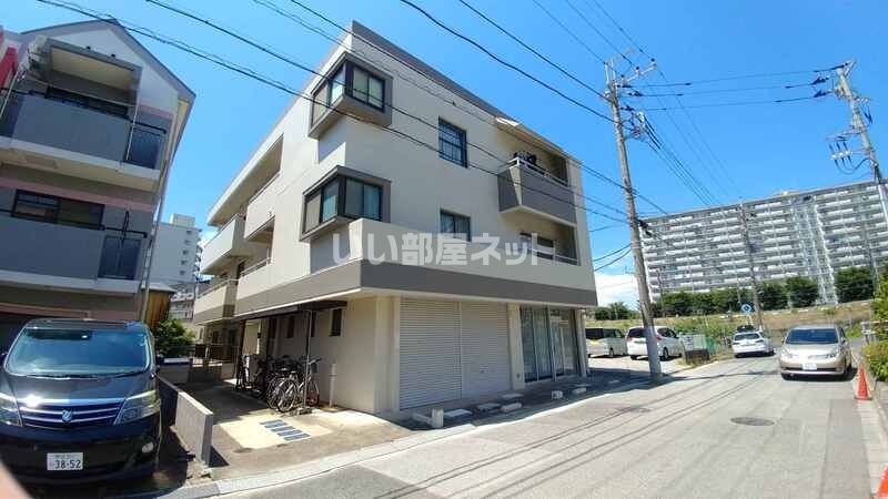 レグザーニ新松戸の外観画像