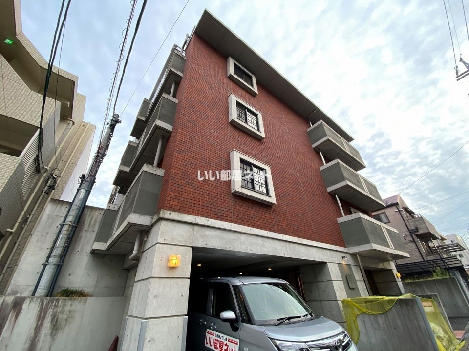 イースタンヒルズ一社の外観画像