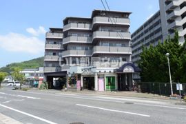 グランディ・マンの外観画像