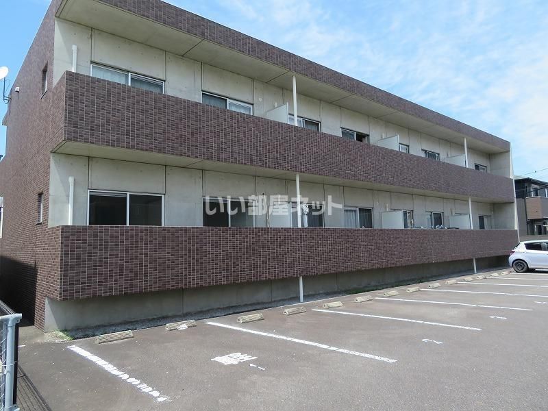フォンティーヌⅢの外観画像