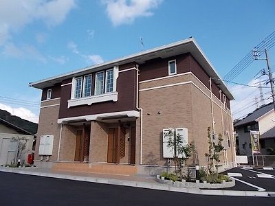 グランシャリオB棟の外観画像