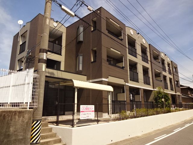 アンソレイエの外観画像