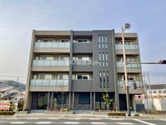 レフィシア津倉の外観画像