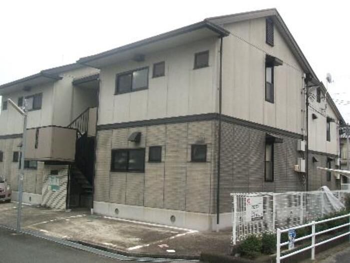 クレセール八木 B棟の外観画像