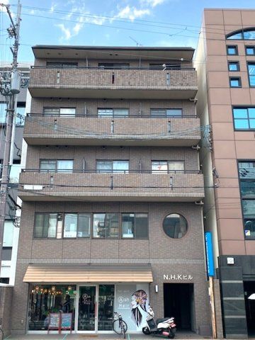 NHKビルの外観画像