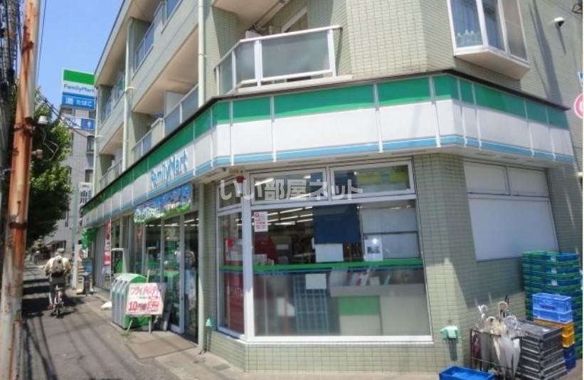 近くに施設あり