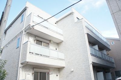 リブリ・リヴァージュの外観画像