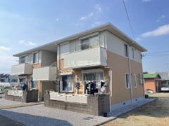 フローラ B棟の外観画像
