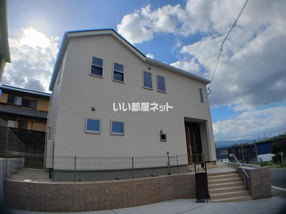 三国ケ丘ガーデン G棟の外観画像