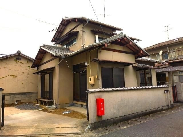 大安寺南町2丁目戸建ての外観画像