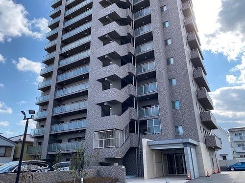 ロイヤルガーデン北前川の外観画像