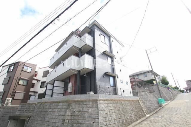 タンドゥルマンの外観画像