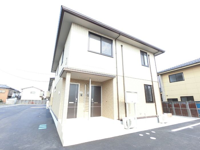 Huit Est Gの外観画像