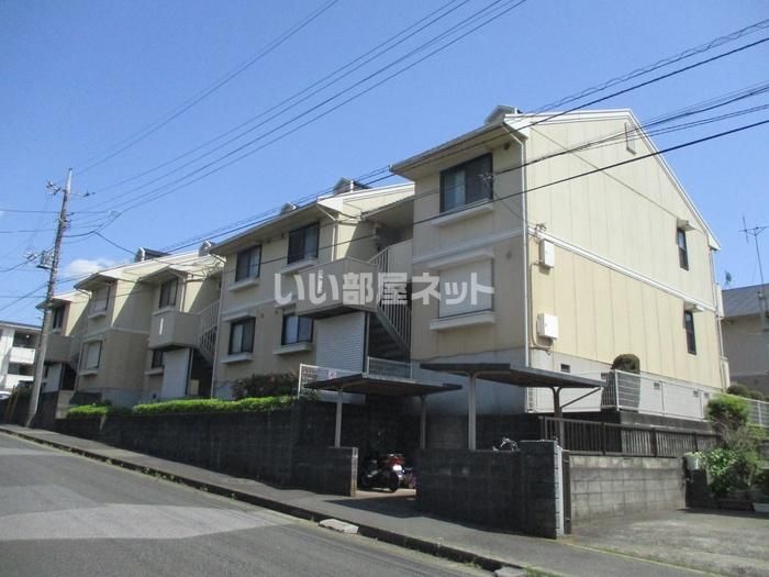 ラヴェニュ Eの外観画像