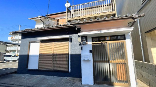 和歌山市和歌浦東戸建ての外観画像