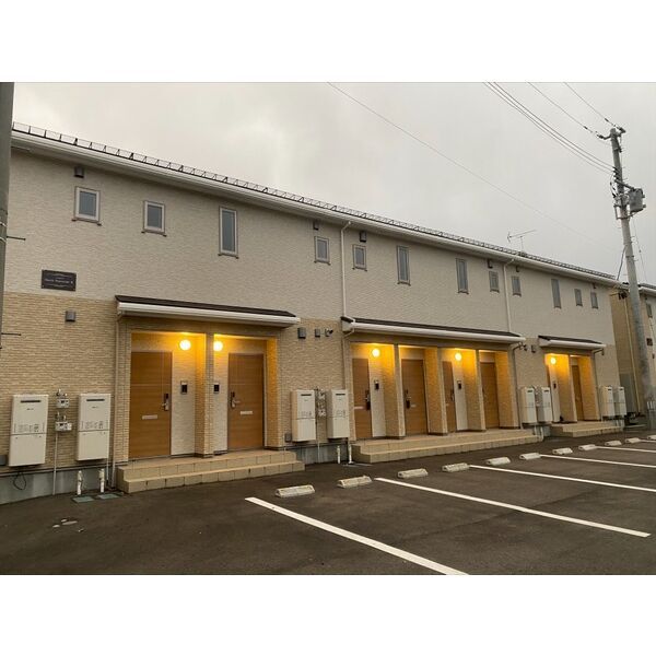 ノースポミエA棟の外観画像