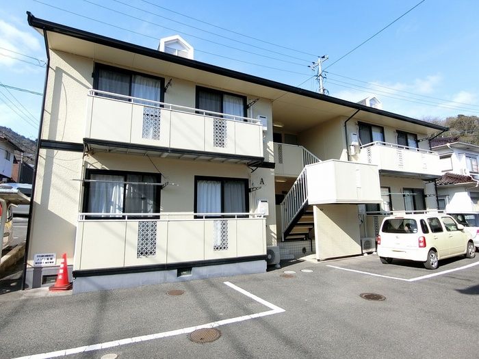 メゾン萩原 A棟の外観画像