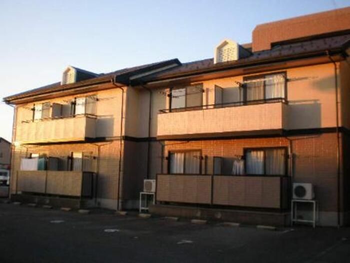 ロイヤルファミール Aの外観画像