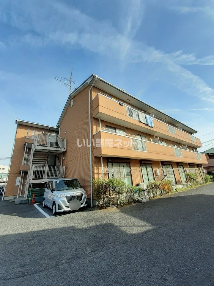 オリーブ鶴原の外観画像