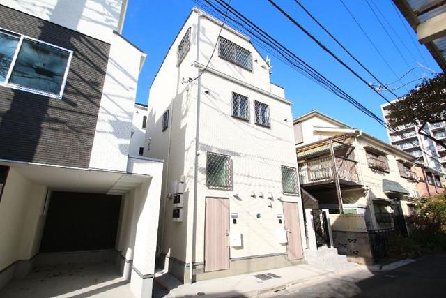 カーサナカノ 2階の外観画像