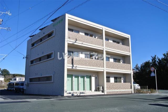 クローバーの外観画像