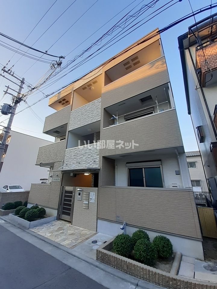 フォーリーブス33 A棟の外観画像