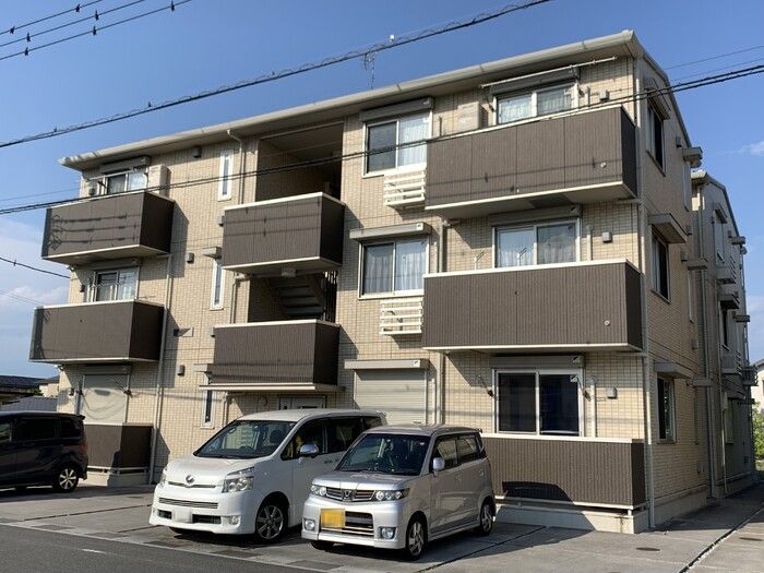 ラ・グラシューズの外観画像