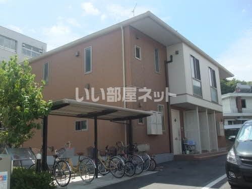 ヴィラージュ A棟の外観画像