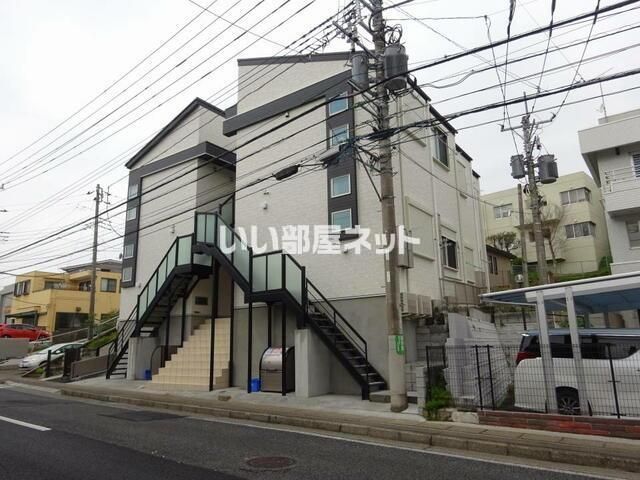 アザーレ・パッシオ生田弐番館の外観画像