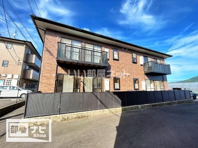 フォブール新居ⅡBの外観画像