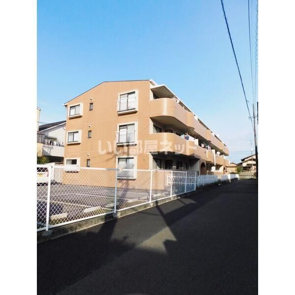 パルティール大岩の外観画像