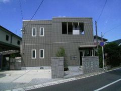 M．Season日大前の外観画像