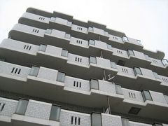 ライオンズマンション熊高前の外観画像