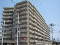 アパガーデンパレスなかしん一号館の外観画像